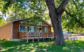 Merland Park Cottages And Motel Picton Exterior photo