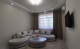 Уютная Трёхкомнатная Для Семьи Apartment Dushanbe Exterior photo