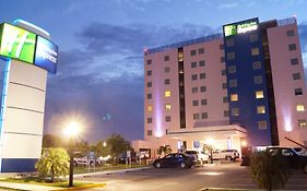 Holiday Inn Express Merida, An Ihg Hotel Exterior photo