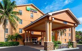 Holiday Inn Express Hotel & Suites Bonita Springs/Naples, An Ihg Hotel Exterior photo