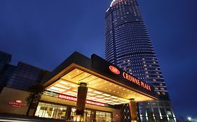 Crowne Plaza Yantai Sea View, An Ihg Hotel Exterior photo