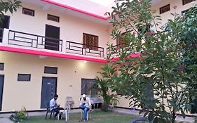 Blue Sky Homestay Khajuraho Exterior photo