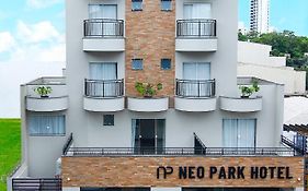 Neo Park Hotel Maringa Exterior photo