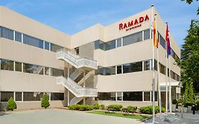 Ramada By Wyndham Madrid Tres Cantos Hotel Exterior photo