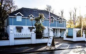 The Lord Bute Hotel Highcliffe Exterior photo