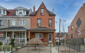 Cozy Home In Downtown Toronto! Exterior photo