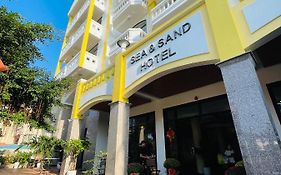 Sea And Sand Hotel Hoi An Exterior photo