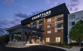 Courtyard By Marriott Decatur Hotel Exterior photo