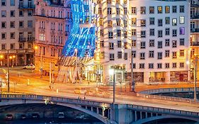 Dancing House - Tancici Dum Hotel Prague Exterior photo