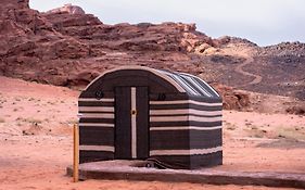 Desert Colored Camp Wadi Rum Exterior photo