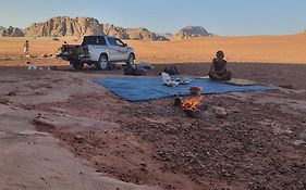 Bedouin Family Camp Hotel Wadi Rum Exterior photo