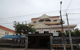Oudom Sambath Hotel & Restaurant Kratie Exterior photo