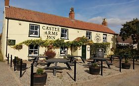 The Castle Arms Inn Bedale Exterior photo