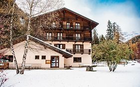 Alpine Forest Hotel Champoluc Exterior photo