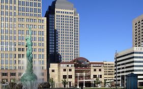 Cleveland Marriott Downtown At Key Tower Hotel Exterior photo