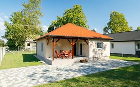 Holiday Home Honey By Interhome Balatonkeresztur Exterior photo