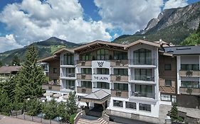 The Laurin Small & Charming Hotel Selva di Val Gardena Exterior photo