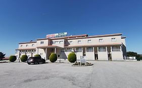 Hotel Quinta Dos Cedros Celorico Da Beira Exterior photo