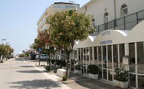 Hotel Ginevra Lido di Jesolo Exterior photo