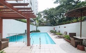 Reddoorz Premium At The Residences Olympia Makati Manila Exterior photo