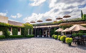 Camino Real Antigua Hotel Exterior photo