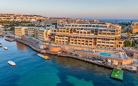 Verdi St George'S Bay Marina Hotel Saint Julian's Exterior photo