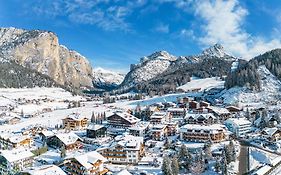 Hotel Dorfer Alpine&Charming Selva di Val Gardena Exterior photo