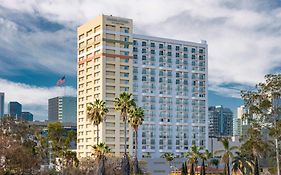 Doubletree By Hilton San Diego Downtown Hotel Exterior photo