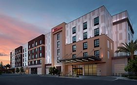 Hilton Garden Inn San Jose Airport Exterior photo