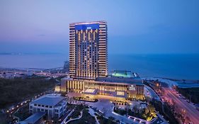 Hilton Yantai Golden Coast Hotel Exterior photo