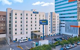 City Express By Marriott Tijuana Rio Hotel Exterior photo