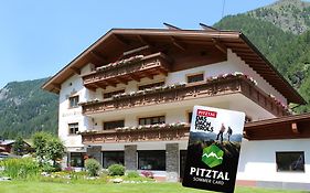 Backerei Schranz Bed & Breakfast Sankt Leonhard im Pitztal Exterior photo