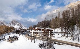 Hotel Des Alpes Cortina d'Ampezzo Exterior photo