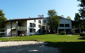 Djh Jugendherberge Pottenstein Hostel Exterior photo