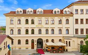 Hotel Bayerischer Hof Dresden Exterior photo