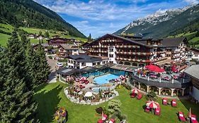 Relais&Chateaux Spa-Hotel Jagdhof Neustift im Stubaital Exterior photo