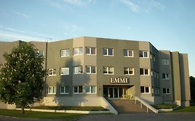 Hotel Emmi Parnu Exterior photo