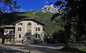 Hotel San Giovanni Vigo di Fassa Exterior photo