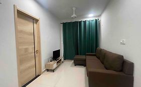 Cozy One-Room Apartment Stay Hulhumale Exterior photo