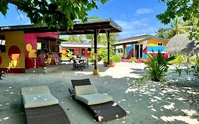 Rangiroa Cottage Avatoru Exterior photo