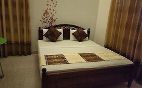 Home Living Unit Galle Room photo