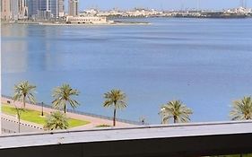 Elegant Rooms In Luxury Apartment Sharjah Exterior photo