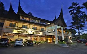 Royal Denai Hotel Bukittinggi Exterior photo