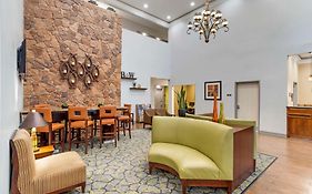 Best Western Plus Hobby Airport Inn And Suites Houston Exterior photo