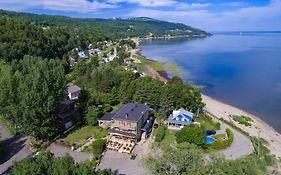 Auberge De La Rive De Charlevoix - Auberge De Jeunesse Familiale Pour Voyageurs De Tous Ages Hotel Saint-Joseph-de-la-Rive Exterior photo