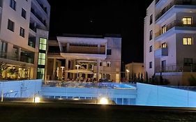 Elysia Park Modern Townhouse Hotel Paphos Exterior photo