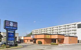 Baymont By Wyndham Youngstown Hotel Exterior photo