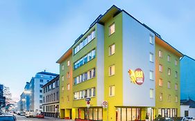 A&T Hotel & Hostel Vienna Exterior photo