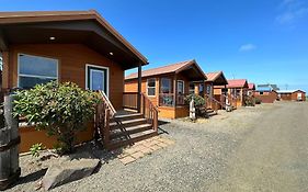 Westport Inn Cabins Exterior photo