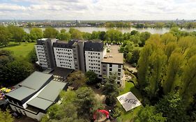 Jugendherberge City-Hostel Koeln-Riehl Exterior photo